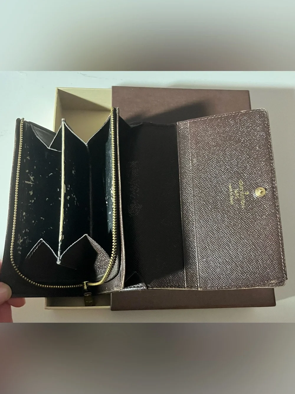 Louis Vuitton Brown Checkered wallet with Gold-Tone Snap and zipper